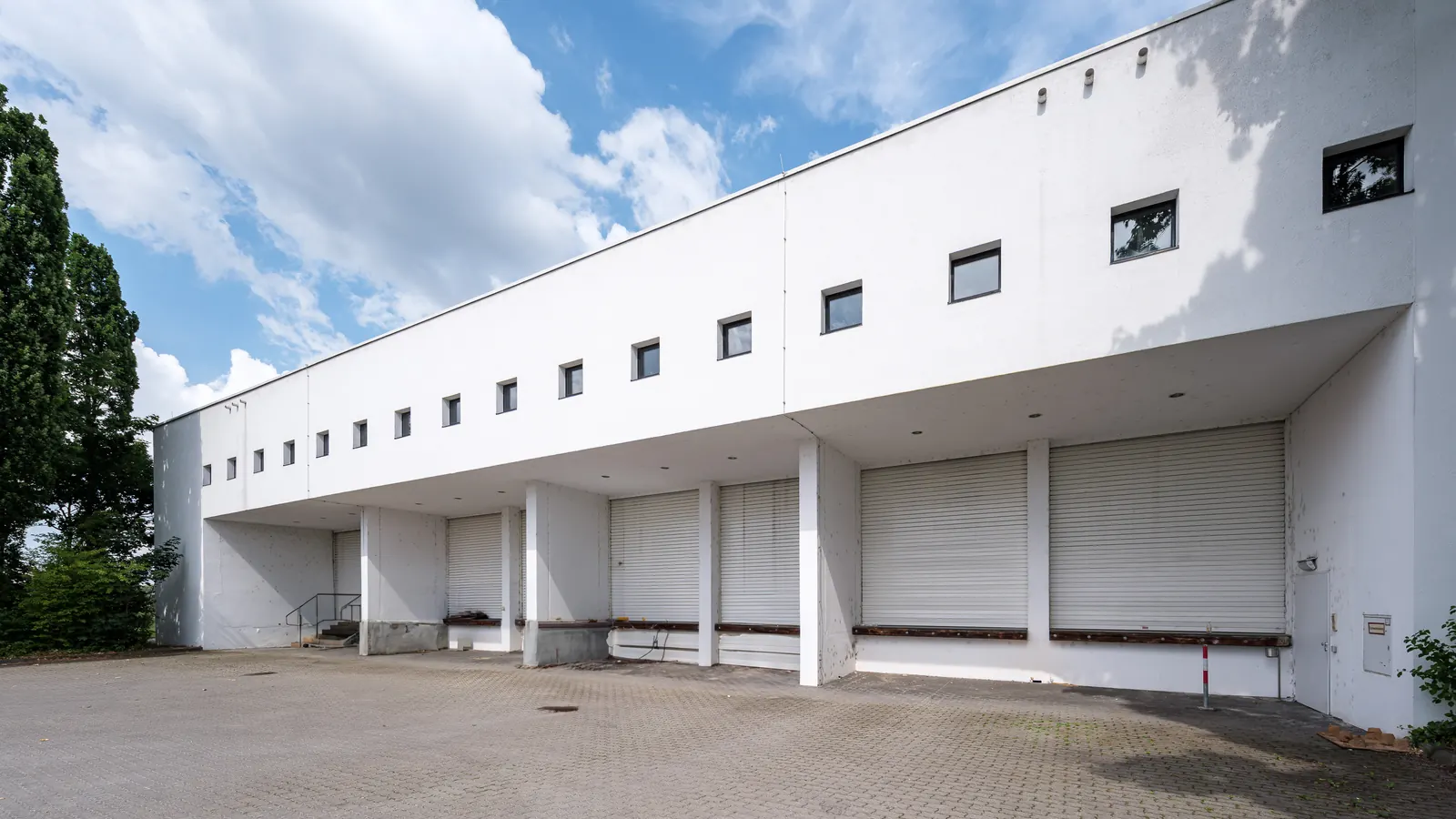 Halle mieten in Denkendorf bei Stuttgart – THE BASE19.
