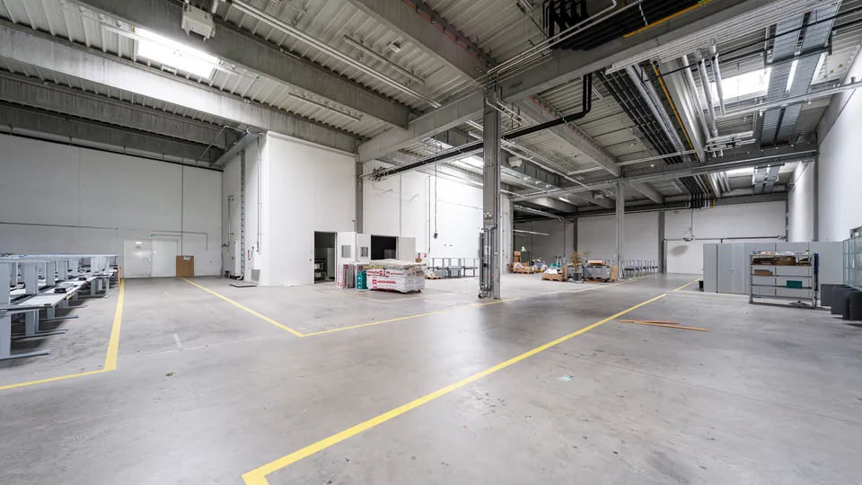 EG Halle Mitte – THE BASE19. Denkendorf